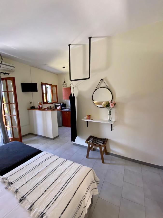 Lemon Tree Apartments B C Argostoli  Buitenkant foto
