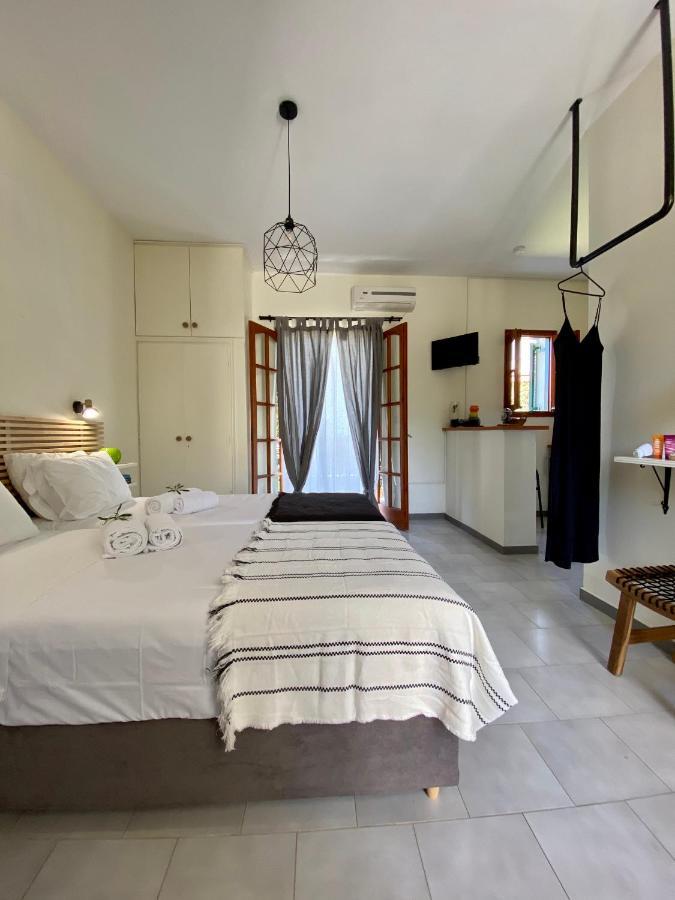 Lemon Tree Apartments B C Argostoli  Buitenkant foto